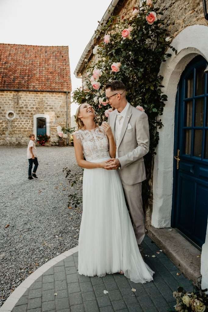 photos de mariée au couché de soleil à la maloterie