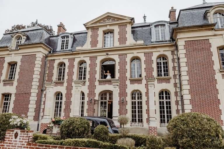 Mariage au Château de Remaurcourt - Préparatifs de la marieé vue du château